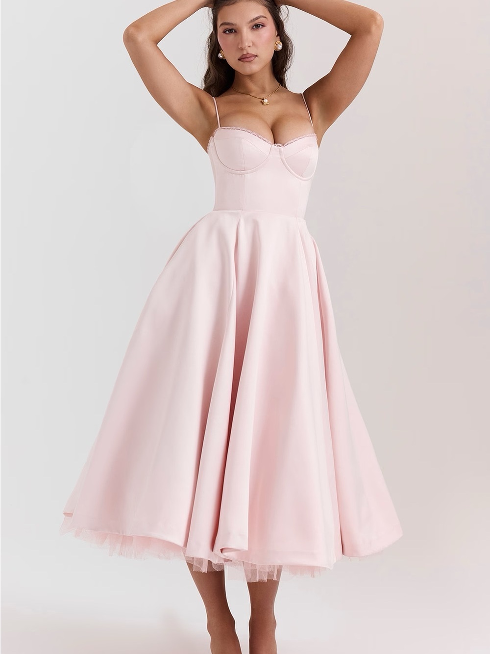 House of CB MADEMOISELLE
Ballerina Pink Midi Dress